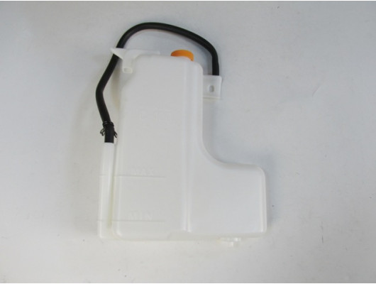 NISSAN SKYSTAR- PICK UP- D22- 97/02; RADYATÖR YEDEK SU DEPOSU (TW)