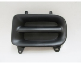 MAZDA 323- FAMILIA- 95/97; SİS LAMBA KAPAĞI SAĞ SİS DELİKSİZ (TYG)