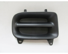 MAZDA 323- FAMILIA- 95/97; SİS LAMBA KAPAĞI SOL SİS DELİKSİZ (TYG)