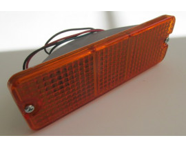 MAZDA 929- SD- 79/85; TAMPON SİNYALİ SAĞ SARI