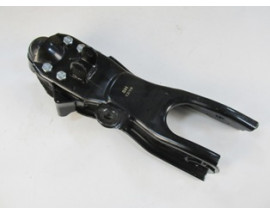 MAZDA B2200- PICK UP- 90/97; ÖN ALT TABLA SAG ROTILLI (SALINCAK) (SH)