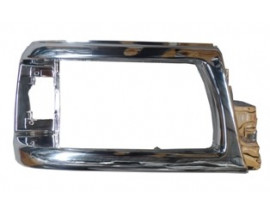 MAZDA B2500- PICK UP- 97/00; FAR ÇERÇEVESİ SAĞ NİKELAJLI (FPI)