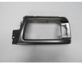 MAZDA B2500- PICK UP- 97/00; FAR ÇERÇEVESİ SOL SİYAH (FPI)