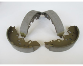 MAZDA E2200- MINIBÜS- 00/04; ARKA FREN PABUCU (135X50) (DAIWA)