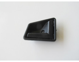 SUZUKI VITARA- 88/98; ÖN KAPI İÇ AÇMA KOLU SAĞ SİYAH 3/5KAPI