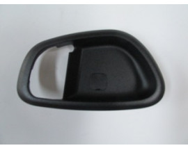 HYUNDAI I10- 08/11; ÖN KAPI İÇ AÇMA KOLU ÇERÇEVESİ SAĞ SİYAH