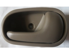 KIA RIO- I- 01/02; ÖN KAPI İÇ AÇMA KOLU SAĞ BEJ (HUSHAN)