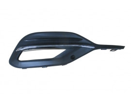 (YENİ ÜRÜN!!!)OPEL ASTRA- K- HB- 20/21; SİS LAMBA KAPAĞI SAĞ SİS DELİKLİ/NİKELAJ ÇITALI (TW)