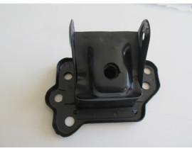 OPEL CORSA- C- 00/03; ÖN TAMPON DEMİRİ BAĞLANTI AYAĞI SAĞ (ŞASİ UCUNA BAĞLANAN)