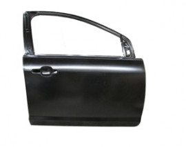 FORD FOCUS- SD/HB- 05/07; ÖN KAPI KOMPLE SAĞ SİYAH BAND DELİKSİZ (İCELİ/ÇEKOMASTİKLİ) (BFN)