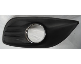 FORD FOCUS- SD/HB- 08/11; SİS LAMBA KAPAĞI SAĞ SİS DELİKLİ SİYAH (SİS YUVASI NİKELAJLI) (TW)