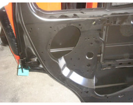 FORD TRANSIT- T15- 96/02; ÖN KAPI KOMPLE SAG (HOPARLÖR DELIKLI)