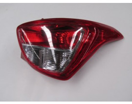 HYUNDAI I10- 13/16; STOP LAMBASI SAG KIRMIZI/BEYAZ (FAMELLA)