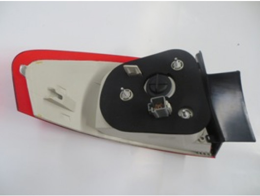 FORD MONDEO- 07/11; DIS STOP LAMBASI SAG KIRMIZI/BEYAZ SEDAN (FAMELLA)