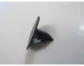 UNIVERSAL UNIVERSAL-; ÇAMURLUK DAVLUMBAZ KLİPSİ (RENAULT/DACIA)