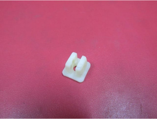 UNIVERSAL UNIVERSAL-; FAR KLİPSİ B TİPİ TÜM ARAÇLAR İÇİN