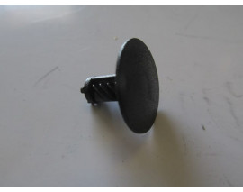 UNIVERSAL UNIVERSAL-; MOTOR KAPUT İZOLATÖR KLİPSİ (FIAT)