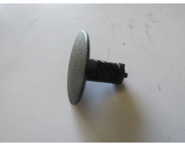 UNIVERSAL UNIVERSAL-; MOTOR KAPUT İZOLATÖR KLİPSİ (FIAT)