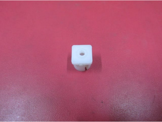 UNIVERSAL UNIVERSAL-; FAR KLİPSİ TÜM ARAÇLAR İÇİN