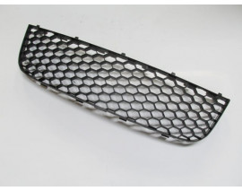 VOLKSWAGEN GOLF- 5- 05/09; ÖN TAMPON PANJURU ORTA SİYAH (GTI)(TÜV) (TYG)