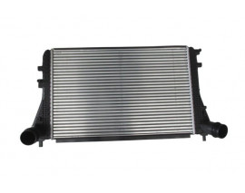 VOLKSWAGEN GOLF- 5- 04/09; TURBO SOĞUTMA RADYATÖRÜ 2.0 TDI (İNTERCOOLER) (BRAZİNG)(617X398X32)ORİS
