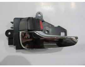 MITSUBISHI LANCER- 08/16; ÖN KAPI İÇ AÇMA KOLU SOL (ELCEĞİ NİKELAJLI) (TYG)