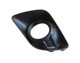 MITSUBISHI ASX- 11/12; SİS LAMBA KAPAĞI SAĞ SİS DELİKLİ SİYAH (ÇERÇEVELİ) (TYG)