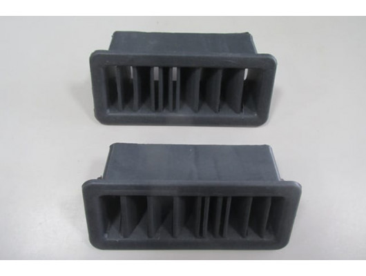 VOLKSWAGEN TRANSPORTER- T4- 96/01; ÖN GÖĞÜS CAM HAVALANDIRMA IZGARASI SAĞ/SOL SET (2 PARÇA)