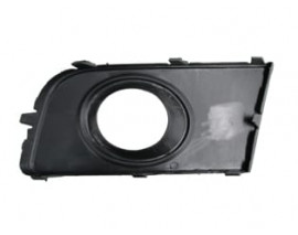 VOLKSWAGEN AMAROK- 11/16; SİS LAMBA KAPAĞI SAĞ SİS DELİKLİ SİYAH (FPI)