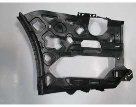 VOLKSWAGEN CADDY- 15/20; ÖN TAMPON BAĞLANTI BRAKETİ BÜYÜK SOL (YAN KULAĞA TAKILAN)(MAXI VAN)(TYG)