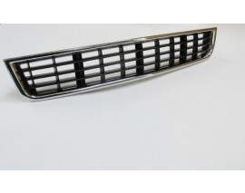 AUDI A4- 02/05; ÖN TAMPON PANJURU ORTA NİKELAJLI (PETEKLERİ SİYAH) (TW)