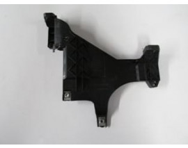 AUDI A4- 13/15; FAR ALT BAĞLANTI BRAKETİ SOL (FAR ALT TAŞIYICI) PLASTİK (TW)