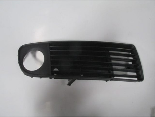 AUDI A6- 98/01; SİS KAPAĞI SAĞ SİYAH (SİS DELİKLİ) (TYG)