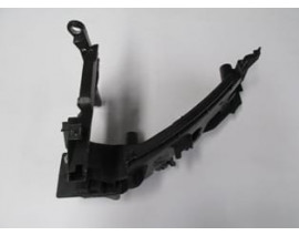 AUDI Q5- 10/12; FAR ALT BAĞLANTI BRAKETİ KÖŞE SAĞ PLASTİK (TW)