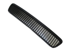 SKODA FABIA- 05/07; ÖN TAMPON PANJURU ORTA SİYAH (TYG)