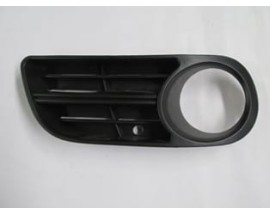 SKODA FABIA- 05/07; SİS LAMBA KAPAĞI SAĞ SİS DELİKLİ (TW)