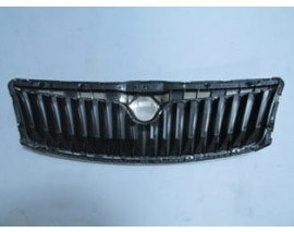 SKODA OCTAVIA- 10/12; ÖN PANJUR (NİKELAJ ÇERÇEVELİ/İÇ PETEKLERİ SİYAH/NİKELAJLI) (TW-Y)