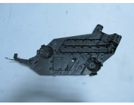 SKODA OCTAVIA- 10/12; FAR ALT BAĞLANTI BRAKETİ SAĞ (FAR ALT TAŞIYICISI/YIKAMASIZ) PLASTİK (TW-Y)