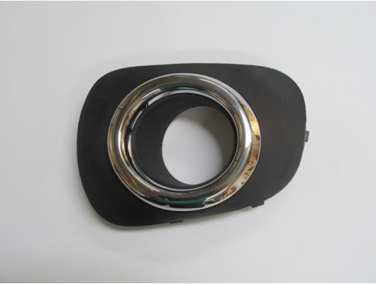 MITSUBISHI L200- PICK UP- 10/13; SİS LAMBA KAPAĞI SOL SİS DELİKLİ (ÜST ÇERÇEVESİ NİKELAJLI) (FPI)