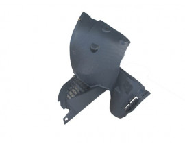 RENAULT CLIO- 2- HB- 98/01; ÖN ÇAMURLUK DAVLUMBAZI SAĞ ÖNÜN ÖNÜ (PLASTİK ENJEKSİYON)