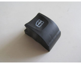 RENAULT CLIO- 3- HB- 06/09; ÖN/ARKA CAM DÜĞME BUTONU SOL (KANALLI TIRNAK)