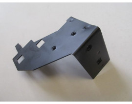 RENAULT CLIO- 4- HB- 13/16; ÖN TAMPON ÇAMURLUK BAĞLANTI BRAKETİ SAĞ (SAC) (EAGLE BODY)