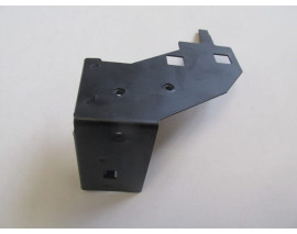 RENAULT CLIO- 4- HB- 13/16; ÖN TAMPON ÇAMURLUK BAĞLANTI BRAKETİ SOL (SAC) (EAGLE BODY)