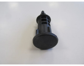 RENAULT CLIO- 4- HB- 13/16; ARKA TAMPON BAGAJ KİLİT KLİPSİ