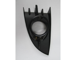 RENAULT SCENIC- 2- 07/09; SİS LAMBA KAPAĞI SOL SİS DELİKLİ SİYAH (DIŞ ÇERÇEVESİ SİYAH) 2PARÇA(TYG)