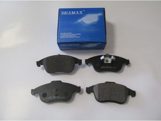 RENAULT LAGUNA- 06/08; ÖN FREN BALATASI (KABLOSUZ)(DİSK) (156,50X68,5X18/155,20X63,20X18)(BRAMAX