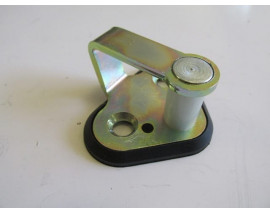 RENAULT MASTER- 1- 97/03; KAPI KİLİT KARŞILIĞI (PLASTİKLİ)