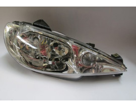 PEUGEOT 206- HB- 02/09; FAR LAMBASI SAĞ ELEKTRİKLİ/MOTORSUZ (ŞEFFAF CAMLI) H7/H7 (AYFAR) (E MARKLI)