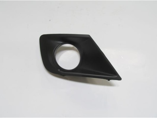 PEUGEOT 207- 09/12; SİS LAMBA KAPAĞI SAĞ SİYAH SİS DELİKLİ (TW)
