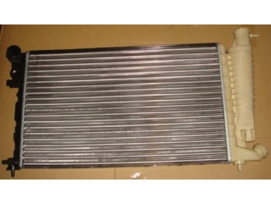 PEUGEOT 306- SD/HB- 97/00; SU RADYATÖRÜ MANUEL (SU BİDONLU) (SEGMANLI TİP) (61X38X3)